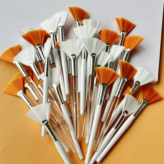 20/50 PCS Set Fan Shape Foundation Makeup Brushes Multifunctional Facial Mask Brush Essential Oil Women Beauty Makeup Tools Brush For Travel Night Club