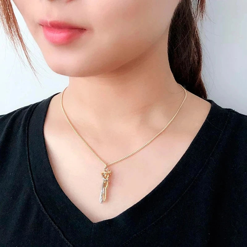 Hug Couples Pendant Necklace 50cm Chain for Him and Her, The Tale of Two Lovers Jewelry, Affectionate Hug Necklaces Couple for Women Men