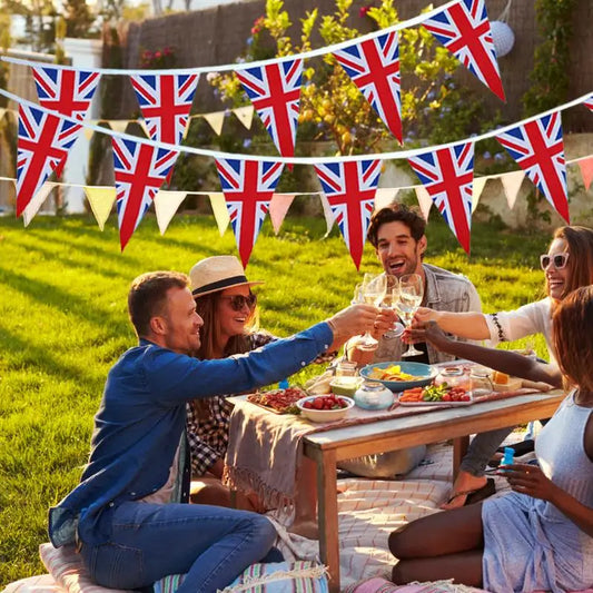 British 25 Sides 8 Meter Union Jack Bunting Jack UK Flags UK Pennant United Kingdom String Jubilee Garland Decorations Party Triangle England Flags Home Outdoor Supplies