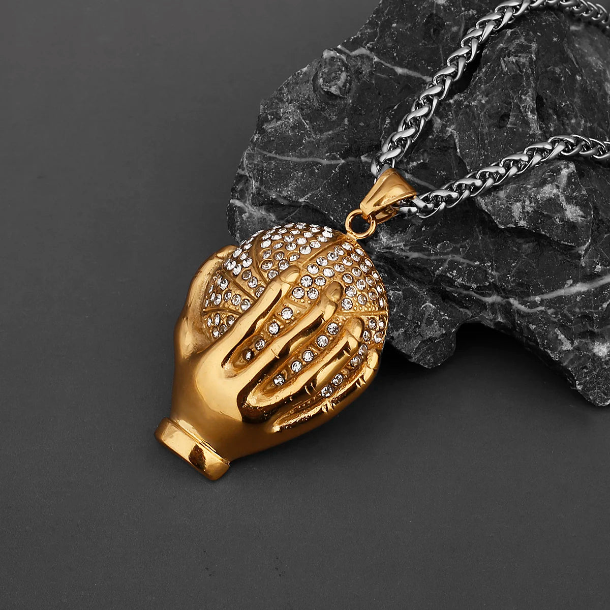 Hip-Hop Trend Golden Hand Basketball Necklace + Chain Stainless Steel Pendant Men's Fashion Street Hip-Hop Rap Male Pendant Necklace Jewelry Accessories