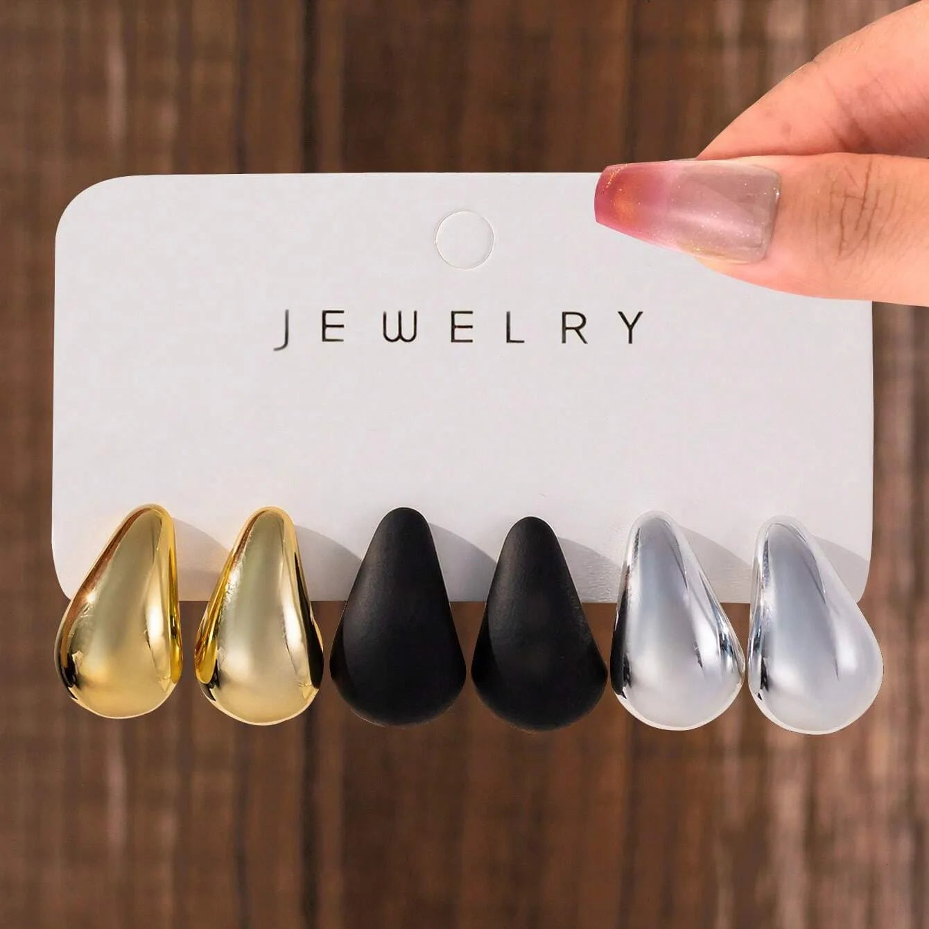 6pcs Fashionable French Vintage Earrings for Women - Classic Creative Water Drop-Shaped, High-End Versatile Stud & Earring Set