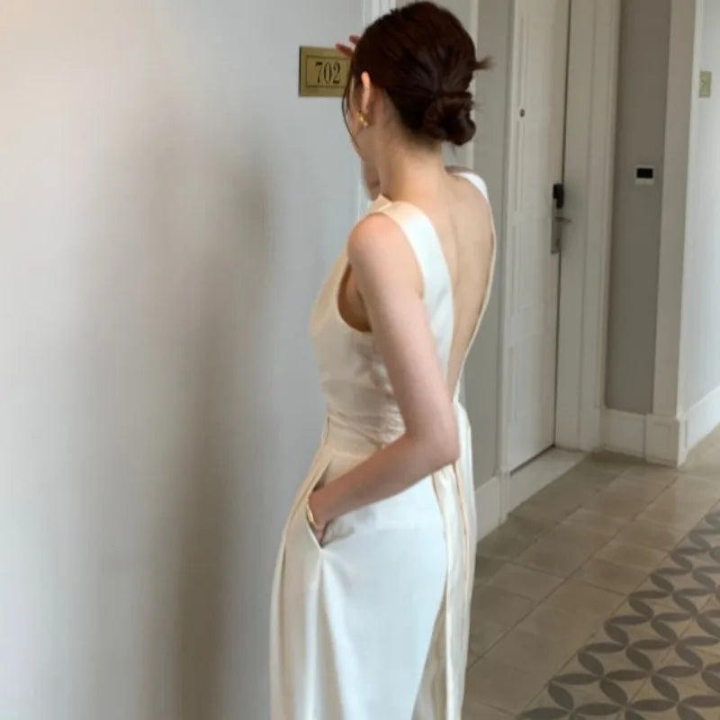 NEW Arrivals Beige/Black Feminino Sexy Backless Ropa Mujer Women Top New Sleeveless Clothes Round Neck Tanks & Camis Summer Elegant Tops Evening Beach Party Clothes
