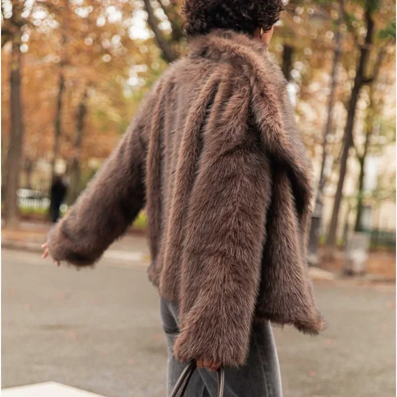 NEW Arrivals Women Retro Collar Long Sleeved Buttons Women's Faux Fur Coats Winter Snow Outerwear Thick Warm Solid Color Fury Jacket Female High Street Ladies Girls Luxury Fashion Clothing Supplies