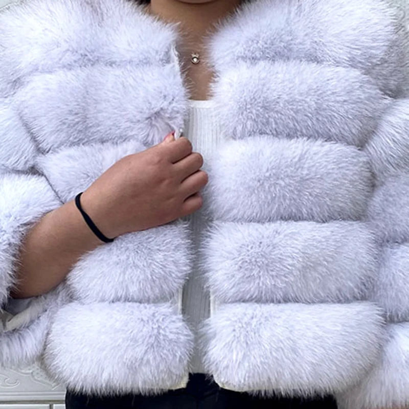 NEW Luxurious Women Ladies Real Fox Fur Shawl Vest Jacket Fluffy Fur Cape Natural Fur Poncho Fur Lady Scarf Wrap Coat Shawl Evening  Wedding Party Winter Clothes Supplies Female Fashion Clothing Accessories Products