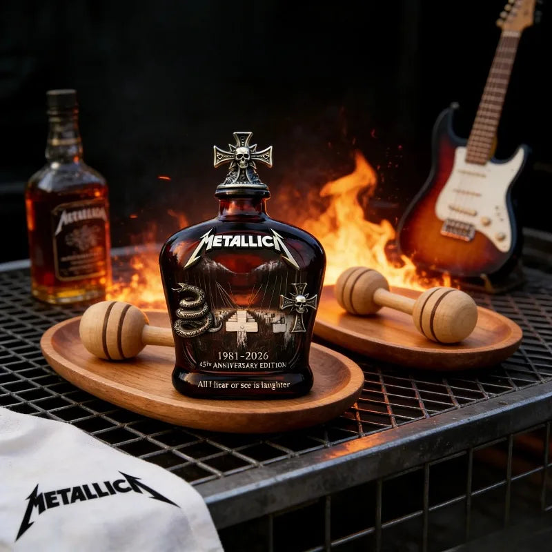 METALLICA 45th Anniversary Limited Edition Whiskey Decanter - Rock Band Collectible Glass Bottle with Skull Cross Decor Gift Bars Pubs Night Club Cava Barware Supplies