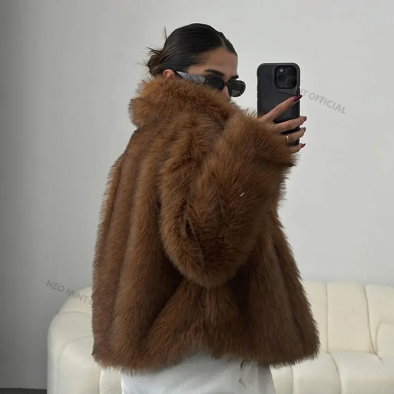 NEW Arrivals Winter Iconic Blogger Girls Snow Clothes Supplies Fashion Fluffy Square Collar Faux Fur Coat Women Ins Hot Chic Girls Fox Fur Jacket Outerwear Female Women Luxury Fashion Clothing Products