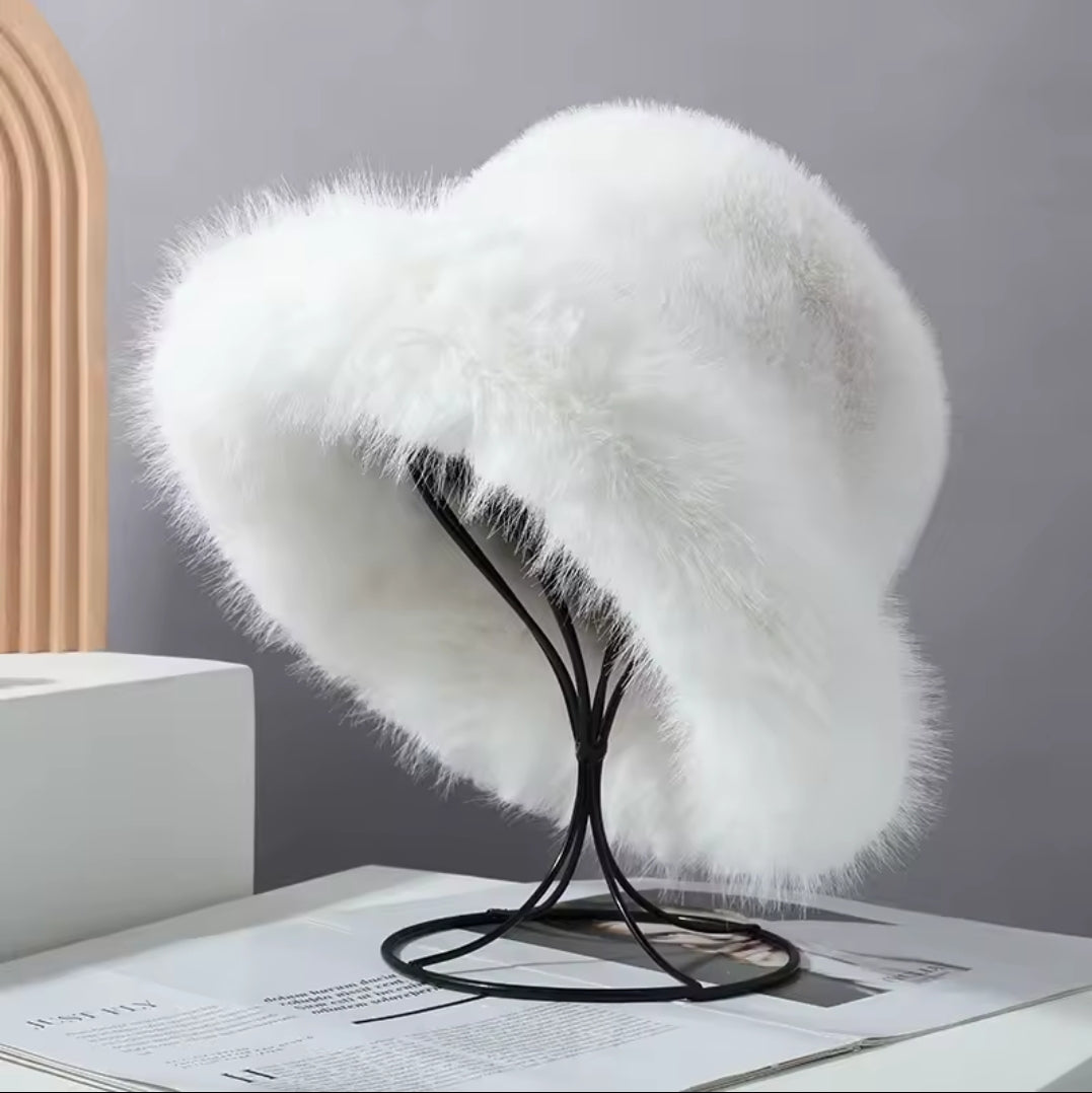 Big Faux Fur Fluffy Bucket Hat for Women Luxury Plush Winter Hat Thicken Snow Oversized Fur Bucket Hat Soft Big Panama Cap