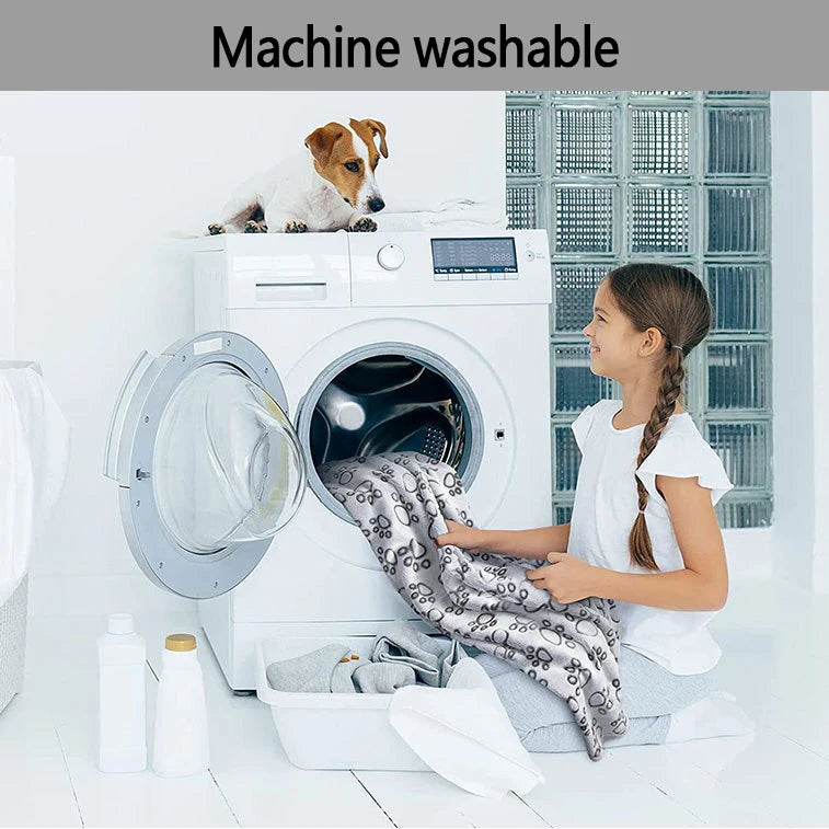 76cm x 104cm Soft Fluffy High Quality Pet Blanket Cute Cartoon Pattern Pet Mat Warm and Comfortable Blanket for Cat Dogs