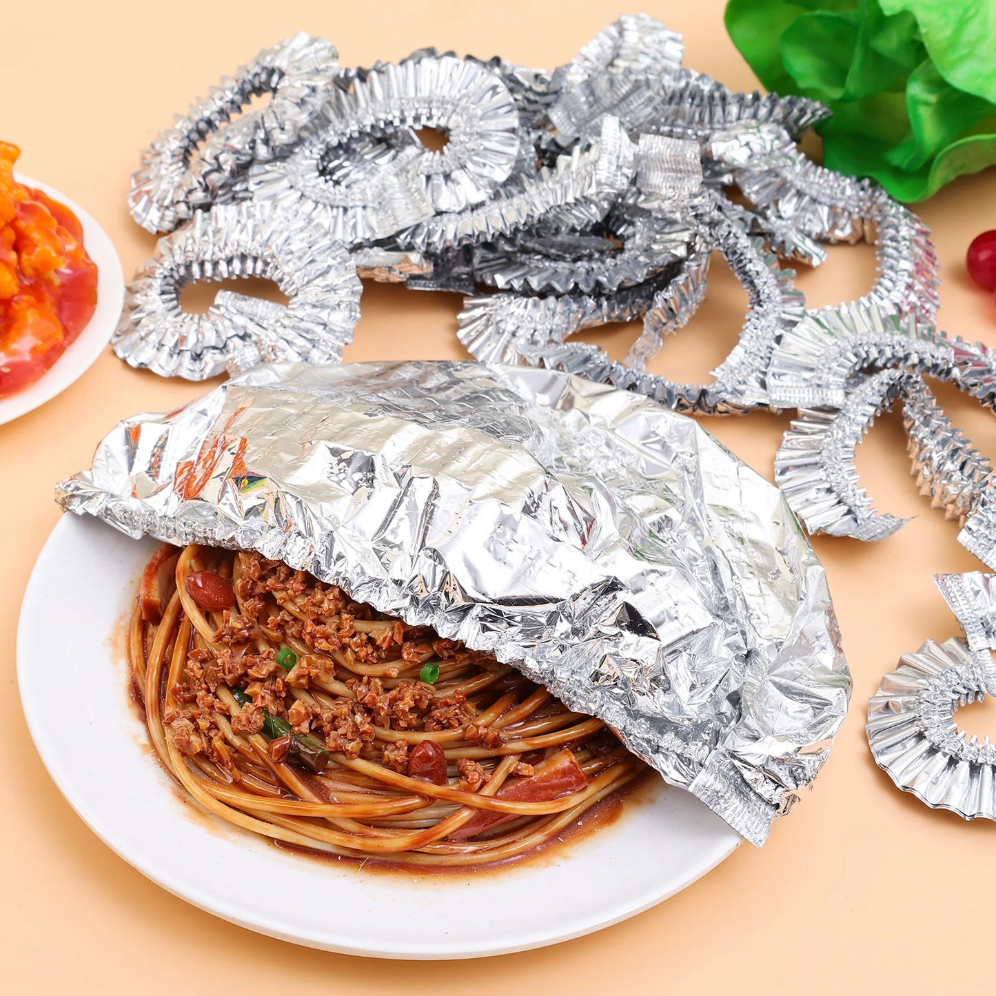 300 PCS Set Home Travel Camping Picnic Aluminum Foil Bowl Wraps Cover Kitchen Food Preservation Wraps Reusable Aluminum Foil Film Covers Food Fresh-Keeping Insulation Bags