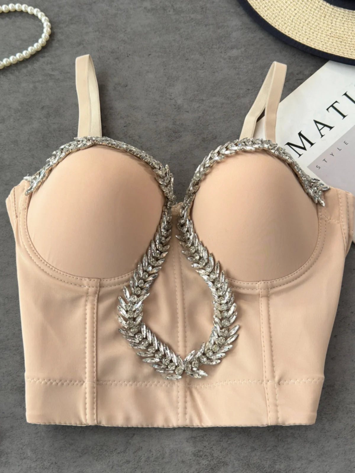 Luxury Rhinestone Chain Suspender Camis Women Girls Sexy Short Cut Exposed Navel Chest Pad Top Gathered Bra Summer Fashion Outwear Crop Tops Female Ladies Luxury Underwear Tops Fashion Clothing Supplies