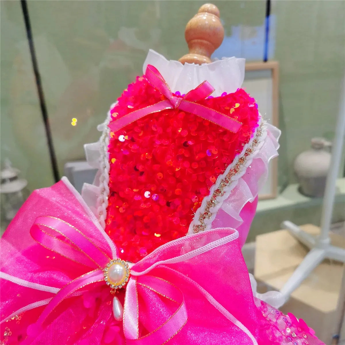 High-End Rose Red Pet Puppy Dog Clothes Luxury Handmade Sequin Flower Bow Party Dresses For Small Medium Dogs Chihuahua Poodle