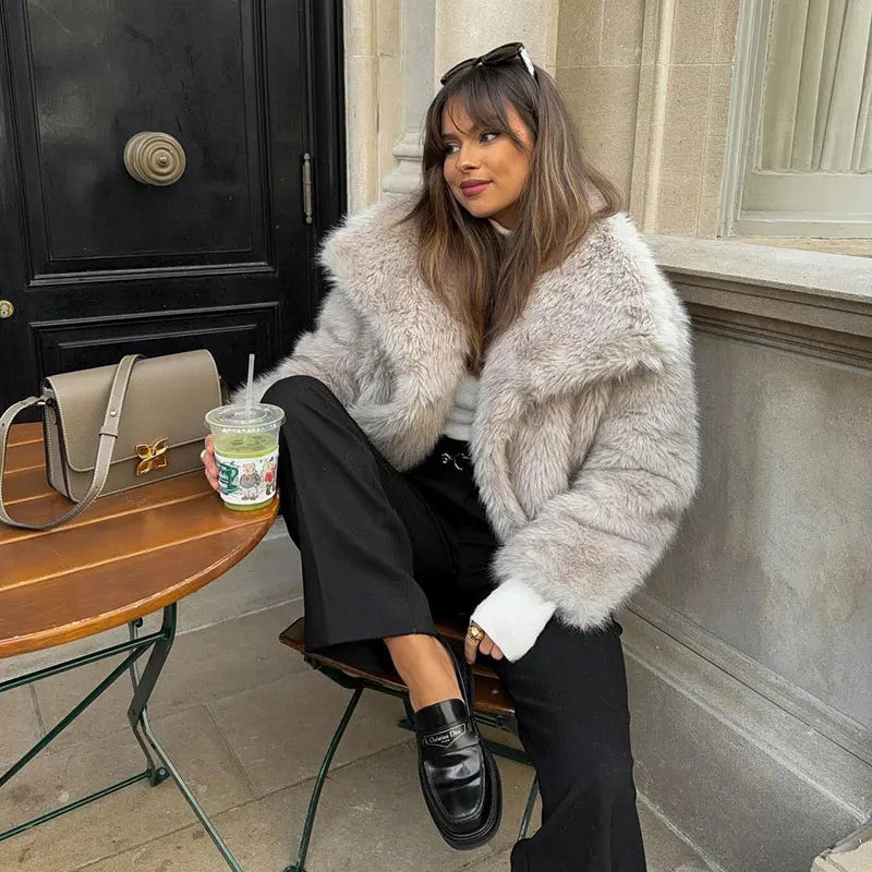 NEW Arrivals Winter Iconic Blogger Girls Snow Clothes Supplies Fashion Fluffy Square Collar Faux Fur Coat Women Ins Hot Chic Girls Fox Fur Jacket Outerwear Female Women Luxury Fashion Clothing Products