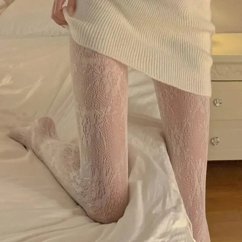 Black/White Color Sexy Lolita Hollowed Lace Mesh Stockings Bottomed Pantyhose Japanese Goth Floral Rattan Stocking Hot Classic Tights