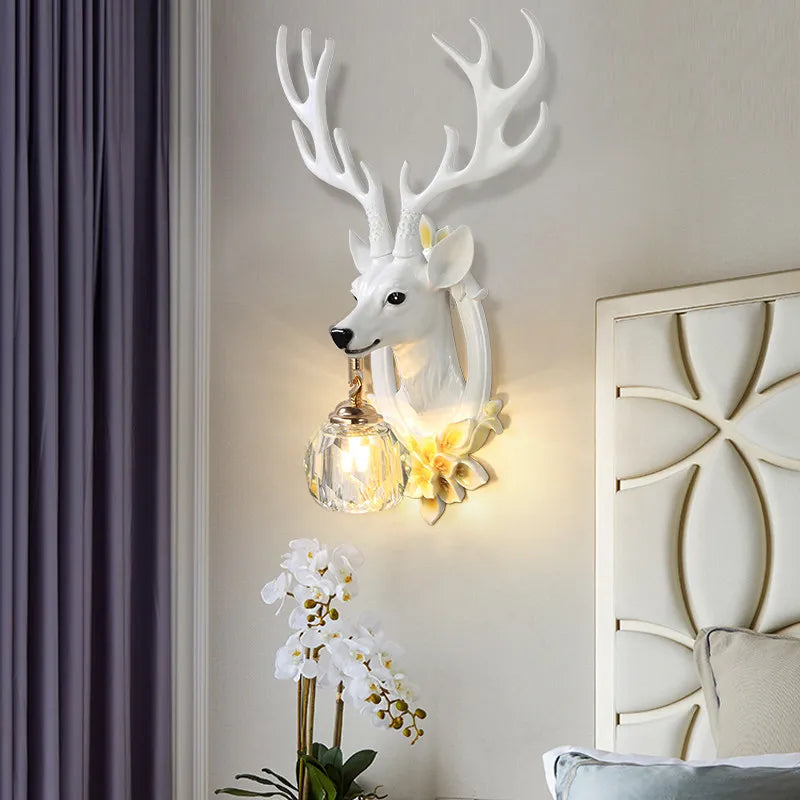 American Retro Lucky Deer Head Warm and White Lighting Wall Lamps Living Room Bedroom Restaurant Hotel Atmosphere Decorate Crystal Antlers Wall Sconces