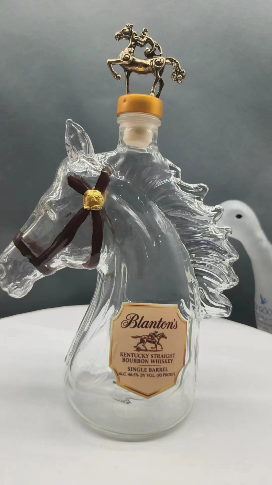 NEW  Blanton's Horse Head Shaped Crystal Whiskey Decanter, Luxury Bronze Horse Rider Stopper Liquor 400ml Bottle, Kentucky Bourbon Spirits Storage Home Bar Pubs Night Club Barware Accessories