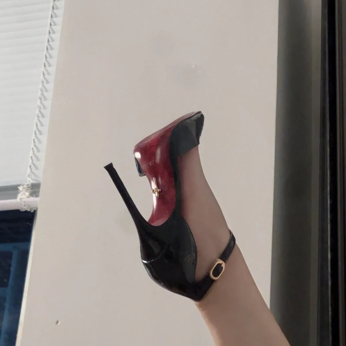 Spring Autumn  Sexy Pointed Toe Red Sole 8-10cm High Heels Black Head Hollow Out Thin Heel Sandals Ultra Leather Material Casual Style