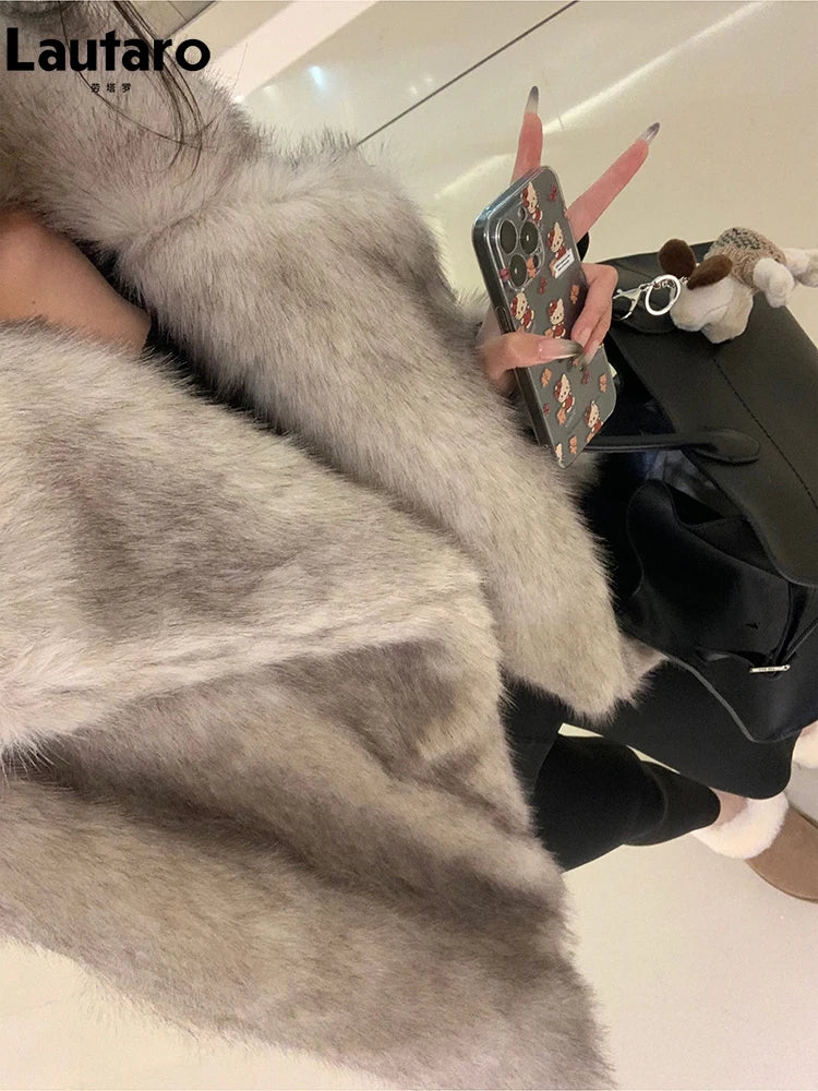 High Quality Luxury Autumn Winter Warm Snow Clothes Oversized Loose Casual Soft Thick Warm Hairy Faux Fox Fur Coat Women Long Sleeve Fluffy Jacket Female Girls Luxury Fashion Clothing Products