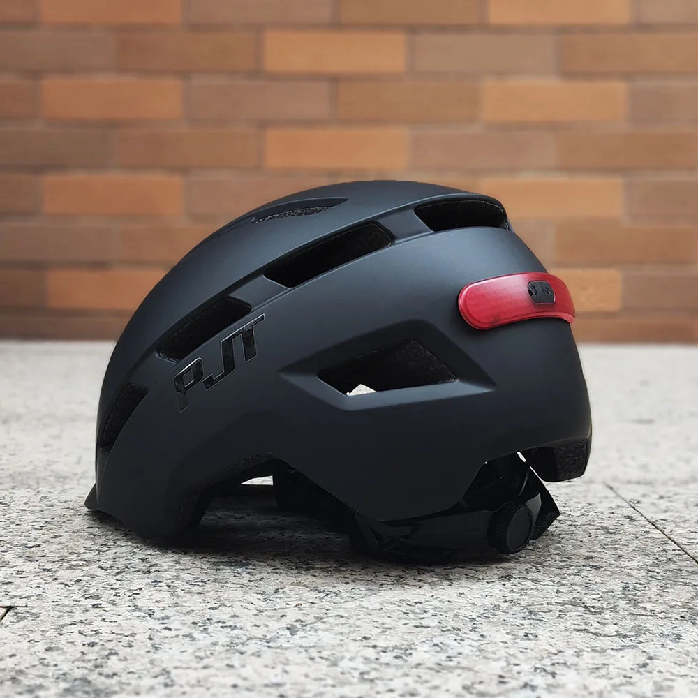 New Cycling Helmet In-Mold Mountain Road USB Rechargeable Tail Light Bicycle Bike Helmet Sports Safe Hat MTB Cycling Helmet