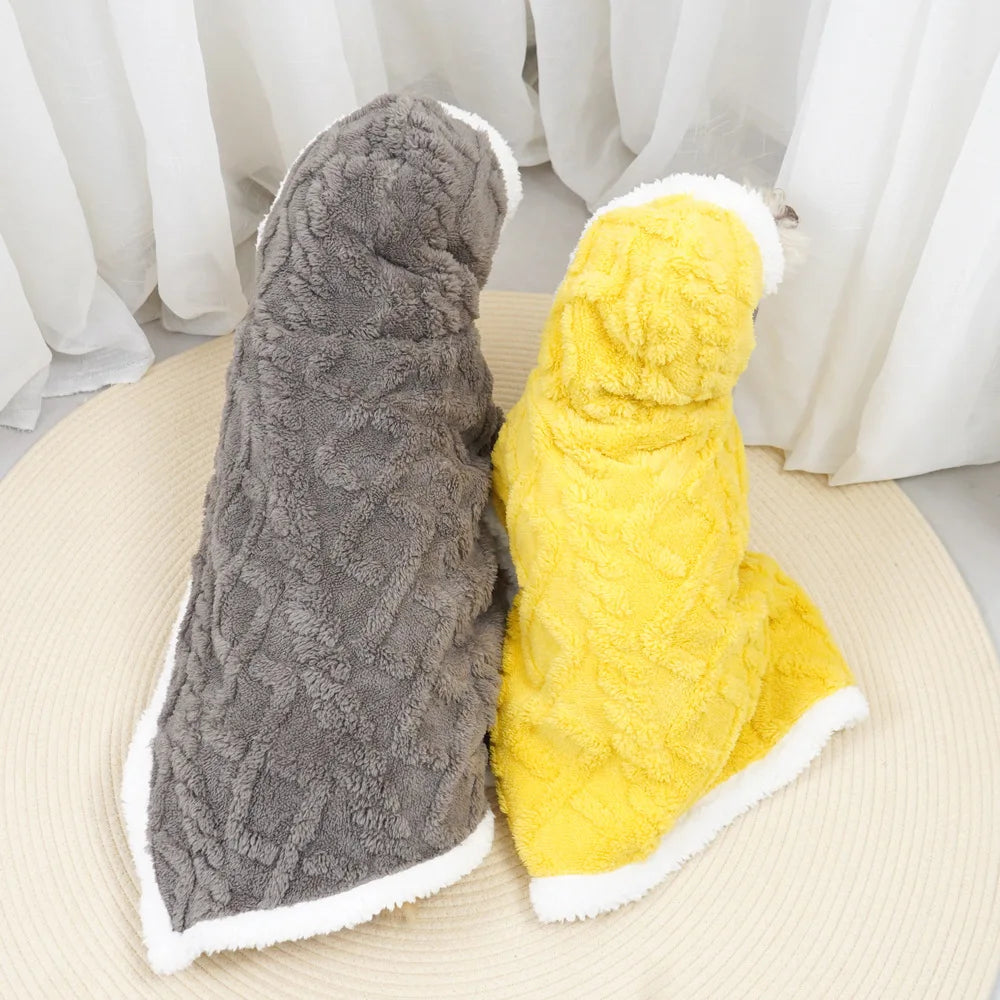 Tafu Velvet Autumn Winter Warm Pet Dog Blanket Soft Thicken Wearable Cat Blanket Flannel Fleece Comfortable Sleeping Blankets