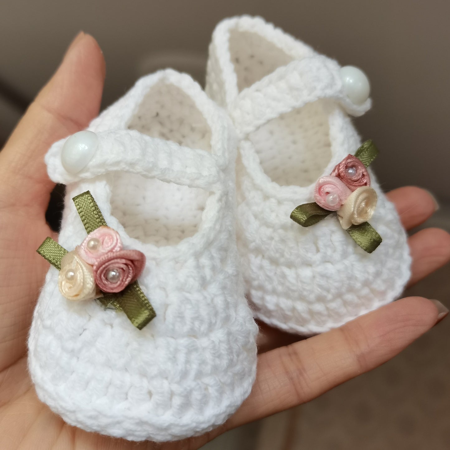 Handmade Baby 's First Walking Shoes - Soft Crochet/ Fabric Floral Snap Closure Baby Booties, White & Pink Newborn Footwear, Spring & Fall Casual Walking Shoes, New Born Shoes, New Born Slipper, New Born Booties, New Born Clo