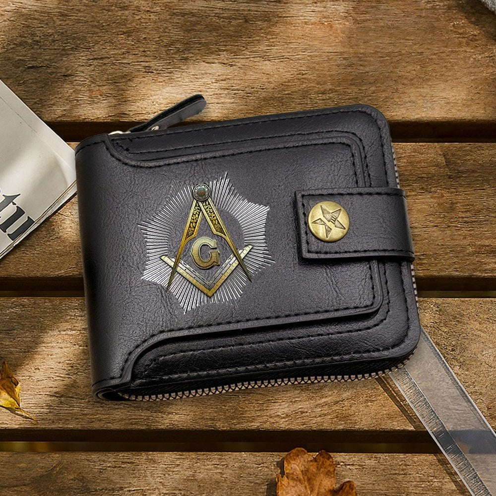 Illuminati's Freemason A Stylish Men's Coin Purse from The Freemasonry Collection, Featuring Classic Retro Prints. This Unisex Wallet Has a Zipper Closure, Making It Perfect for Outings, Travel, Walks, Shopping, And Picnics.