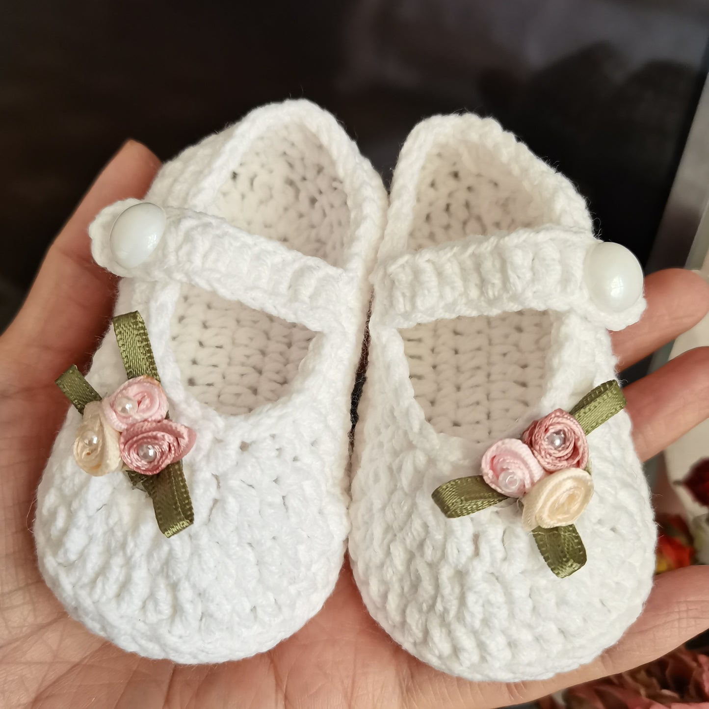 Handmade Baby 's First Walking Shoes - Soft Crochet/ Fabric Floral Snap Closure Baby Booties, White & Pink Newborn Footwear, Spring & Fall Casual Walking Shoes, New Born Shoes, New Born Slipper, New Born Booties, New Born Clo