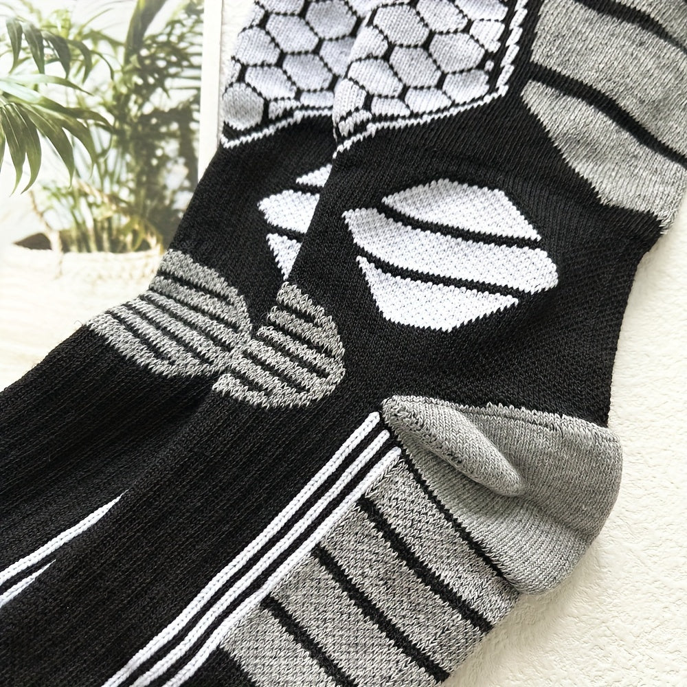 3 Pairs Men's Winter Thick Warm Breathable Hiking Ice Skating Skiing Knee-High Outdoor Sports Socks - EU 39-45, US 6.5-11.5, UK 6-11