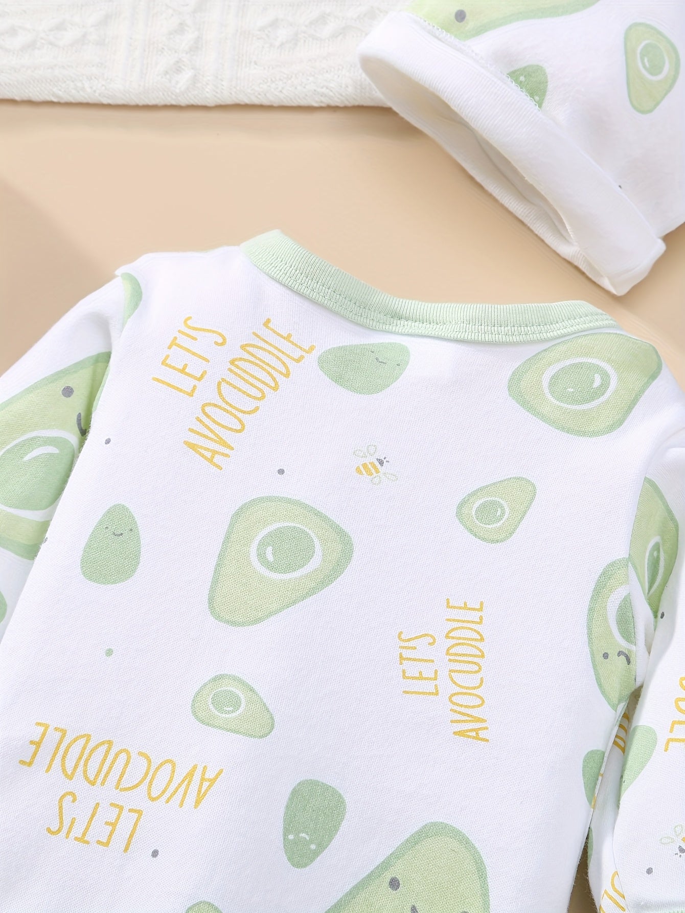 8pcs Set for Boys And Girls Featuring a Comfortable And Soft Cartoon Avocado Print for Spring And Summer, Including Long Romper, Hat, Bib, Socks, Pants, Jacket, Top, And Triangle Bodysuit, for Outdoor